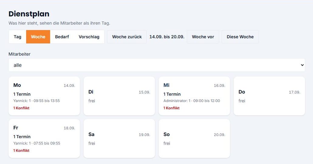 Wochenplan der Betriebs-App mit Einsätzen pro Mitarbeiter